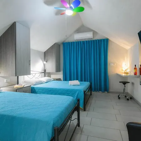 Hotel apartamentowy Timotheos Marathiás